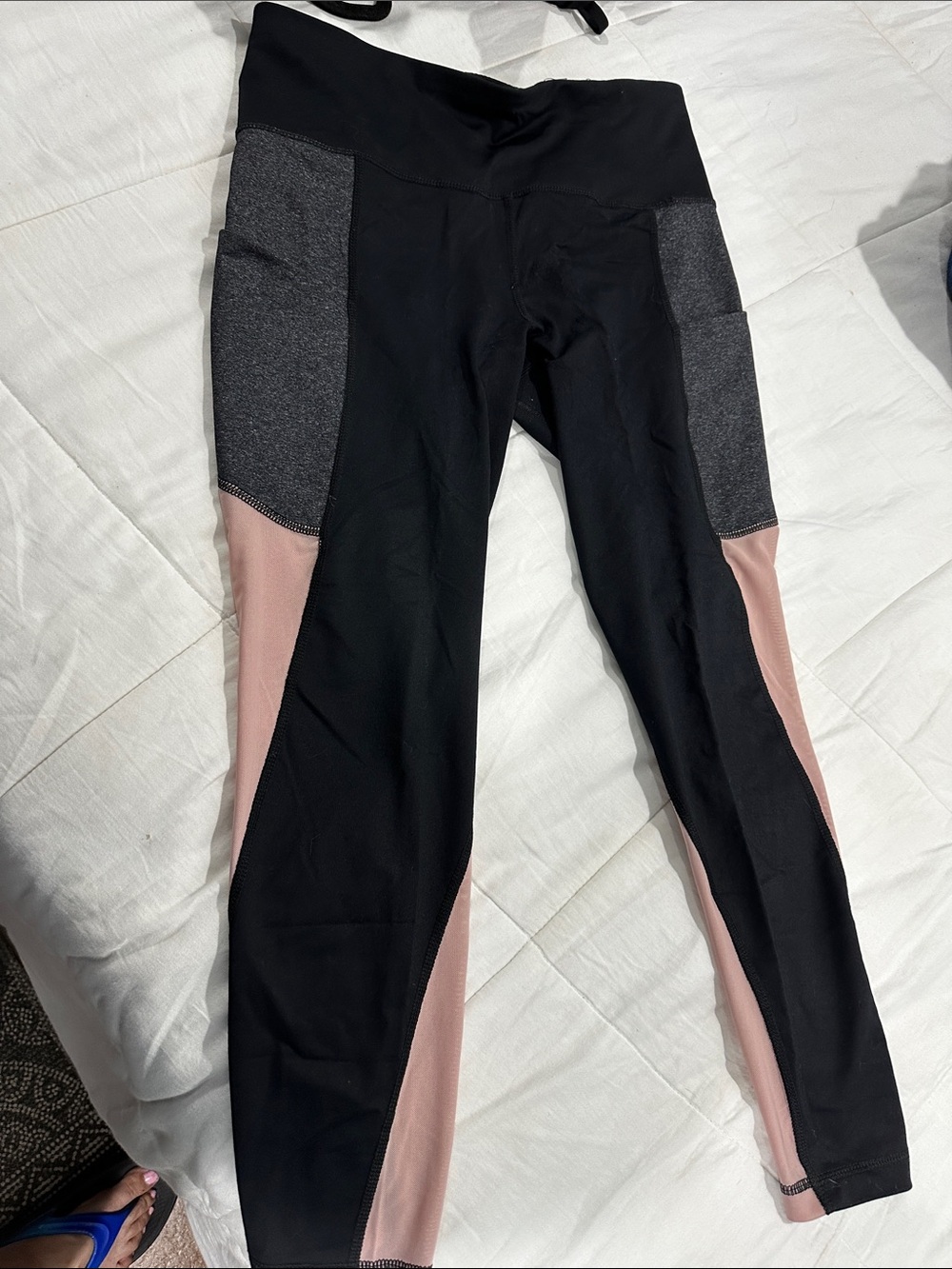 Active Life Women's Black, Gray & Pink Colorblock Leggings